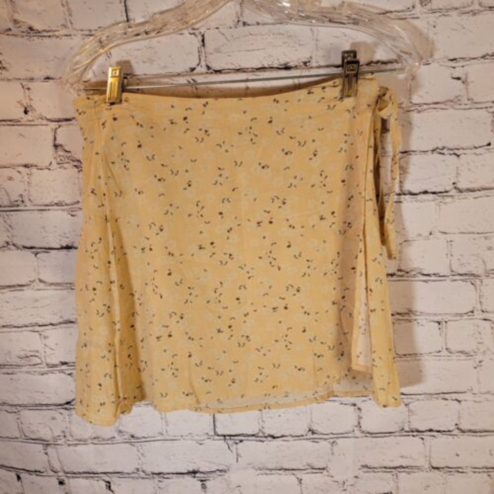 Aeropostale Wrap Skirt Womens L‎ Yellow Excellent Floral Mini Side Tie 7218AS21